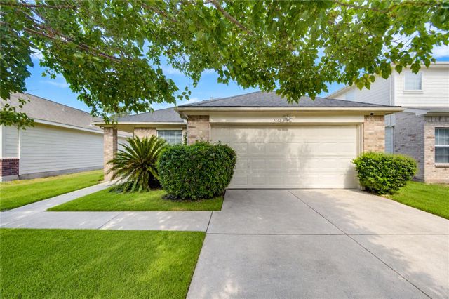7602 Drifting Willow Ct — Yaupon Ranch Sec 02