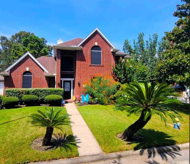 18402 Spinner Court Dr — Walden On Lake Houston Ph 03