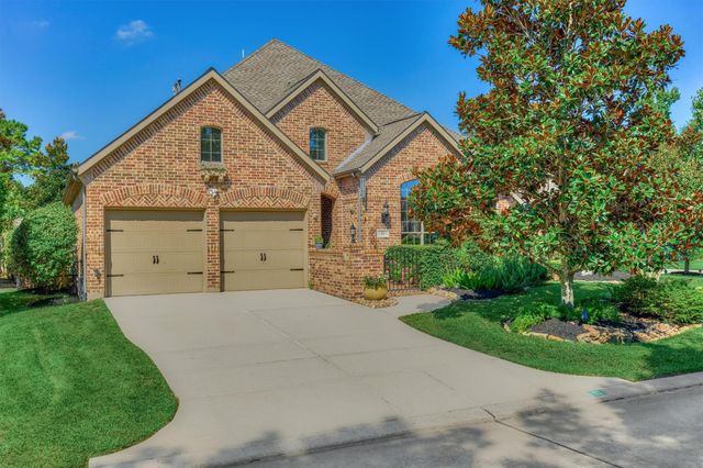 11 Almondell Ct — The Woodlands Sterling Ridge