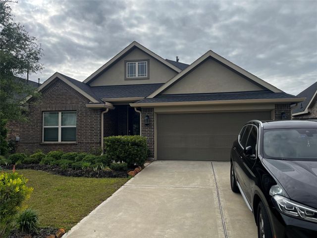 31510 Vineyard Creek Dr — Cross Creek West Sec 2