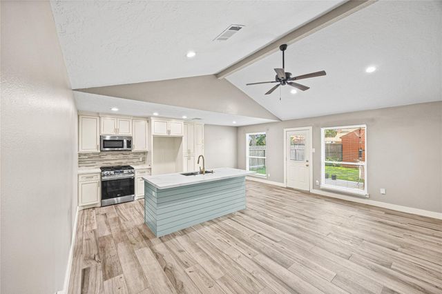 5923 Dee Dr — Country Briar 3