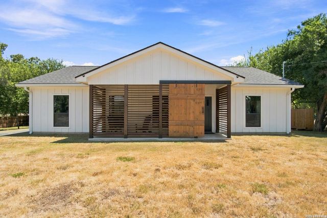 1111 Avenue K — Lopez-Munoz Subdivision