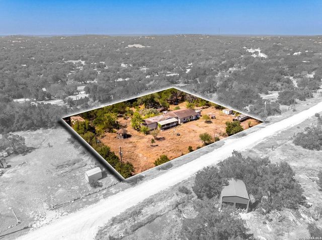 990 Hillcrest Trl — BIG SKY RANCH
