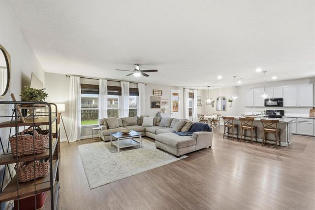 3502 Saxton Green Rd — Canterbury Park Sec 4 A0507-A