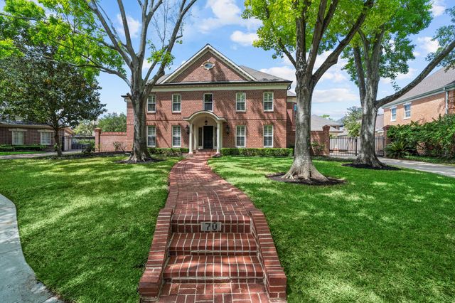 70 Pipers Walk — Sweetwater