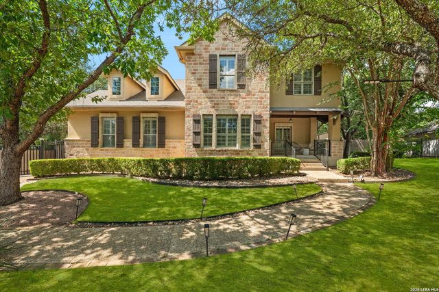 8255 Colonial Woods — VILLAGE GREEN