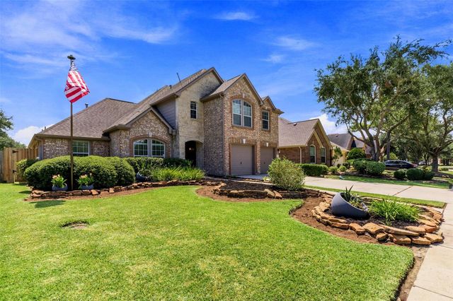 1277 Ocean Manor Ln — South Shore Village