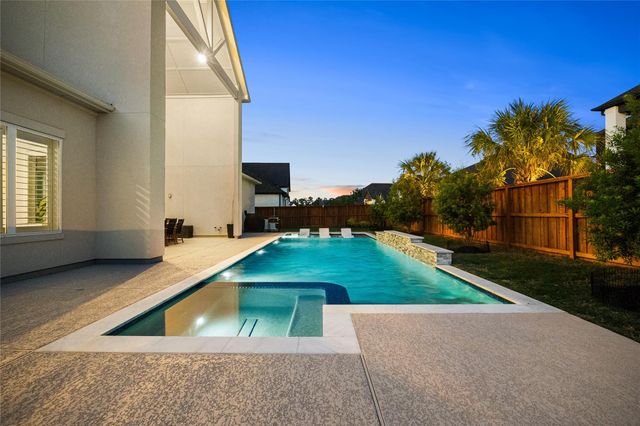 4114 Pleasant Ridge Dr — Woodson's Reserve