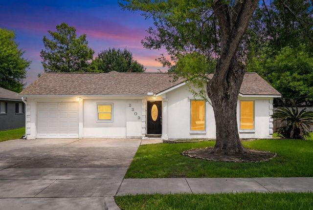 2309 Halbert Dr — Willowcrest Pearland