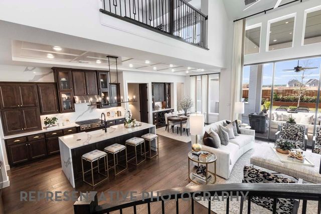 31507 Bramble Hollow Ct — Cross Creek West