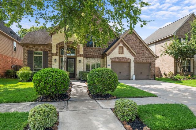 70 Genova Way Ln — Sienna Village Of Bees Creek