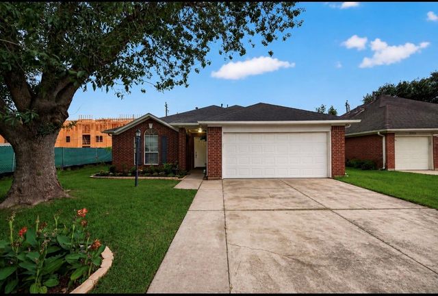 3501 Riverside Dr — Riverwalk Sec 1-2 Pearland