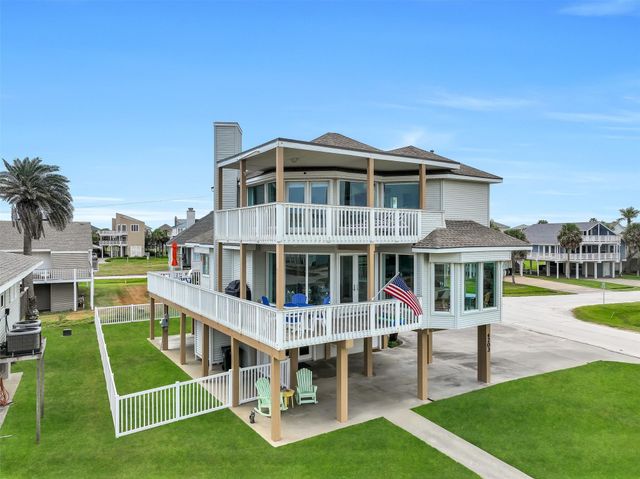 4203 Campeche Ct — Pirates Beach 2