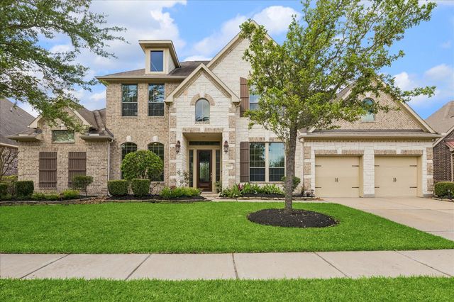 18915 S Bee Cave Springs Cir — Towne Lake Sec 09