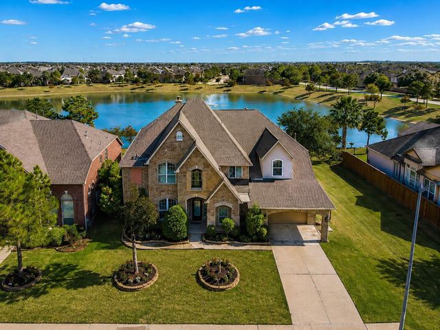 2421 Harbor Chase Dr — Shadow Creek Ranch Sf-50