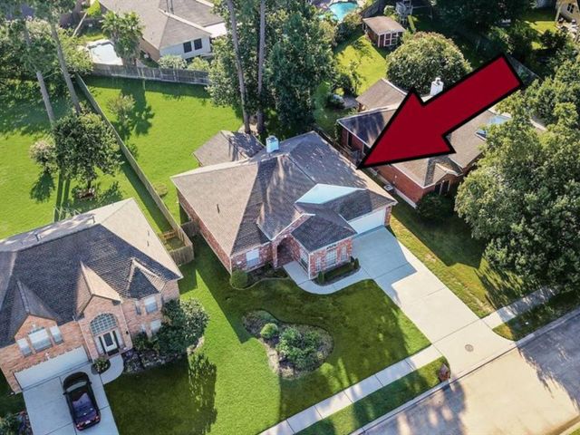 25710 Bearborough Dr — Oakridge Forest 01