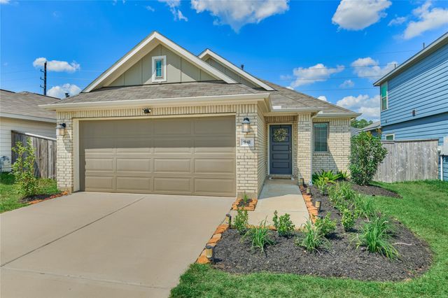 941 Oak Mist Ln — Magnolia Ridge Forest