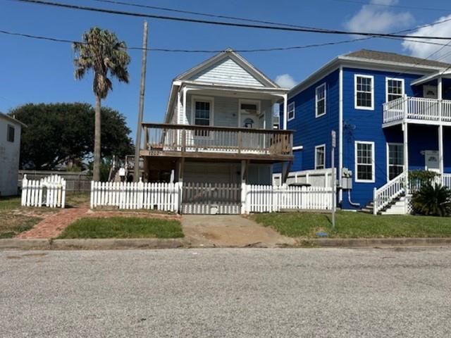 1707 18th St — Galveston Outlots