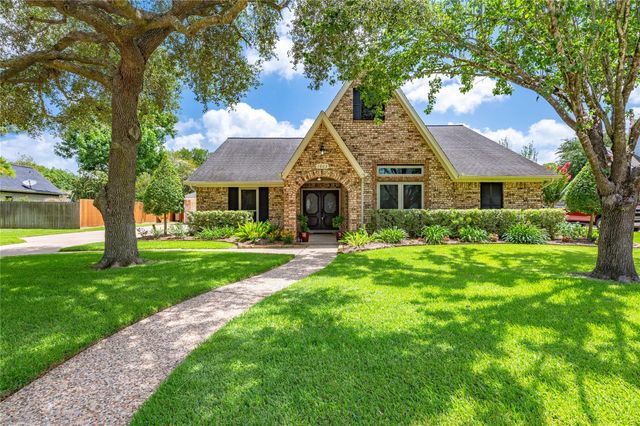 1603 White Wing Cir — Falcon Ridge