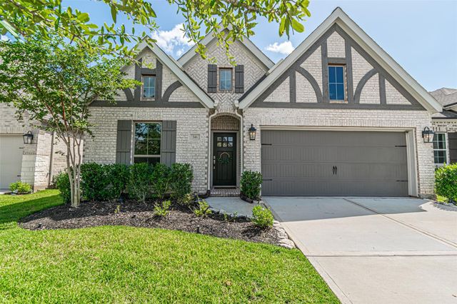 546 Cedar Harbor Ct — Grand Central Park