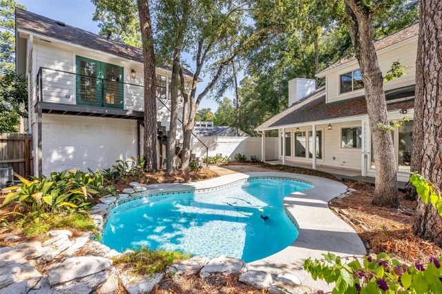 4 N Autumnwood Way — Woodlands Village Grogans Mlll