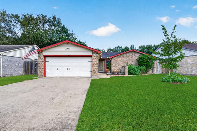 1430 Ashwood Dr — Covington Woods