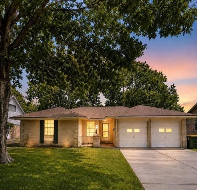 2707 Livingston Dr — Corrigan Pearland