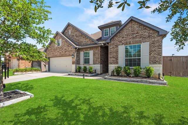 25102 Dovetail Cove Ct — Lakes at Creekside