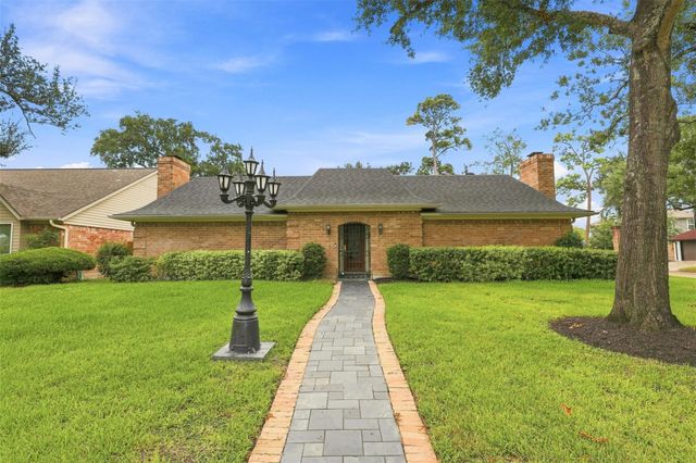 3002 Riata Ln — Spring Shadows Sec 16