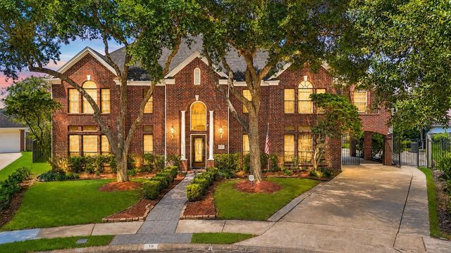 16 Fosters Ct — Fosters Green