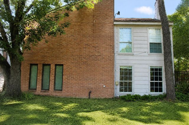 17805 Villa Way Dr — Cypress Villas