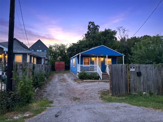 818 E 40th St — Independence Heights Park