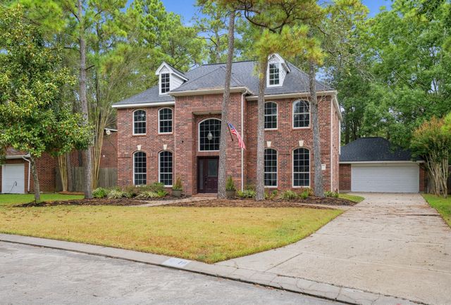 10 Larksberry Pl — Wdlnds Village Alden Br 01