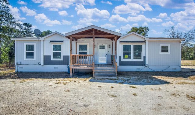 209 Sandy Oaks Dr — Oak Hills Ranch Estates