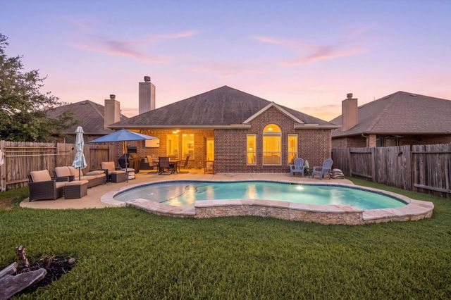 4306 Fenetre Forest St — Ventana Lakes Sec 1