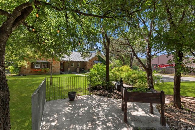 11154 Moorway — BEVERLY HILLS