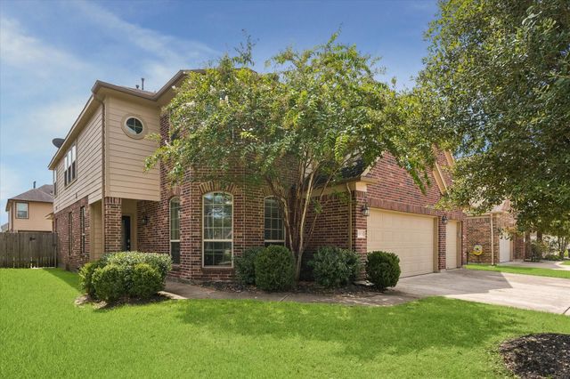 19131 Cardinal Grove Ct — Villages of Cypress Lakes