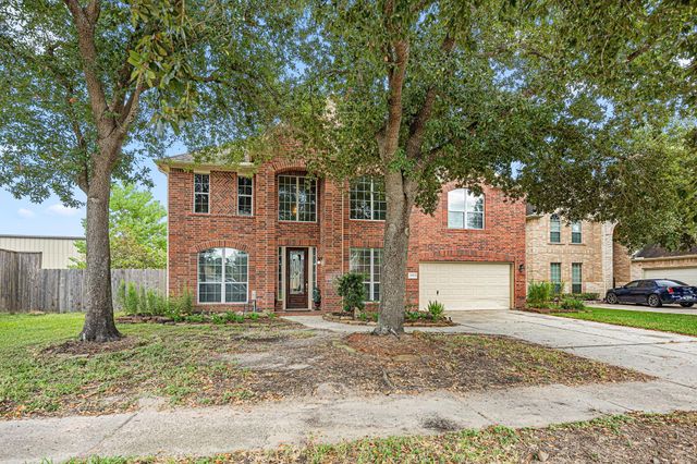 25993 N Royal Emerald Ln — Kings Mill -
