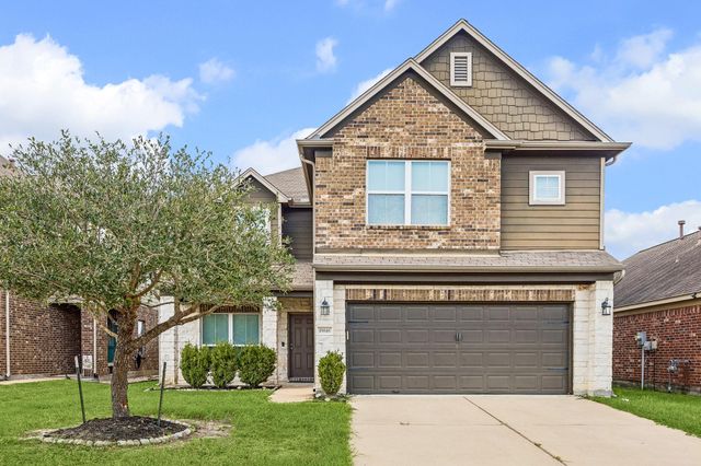 19846 Haven Cliff Ln — Villages/Cypress Lakes Sec 31