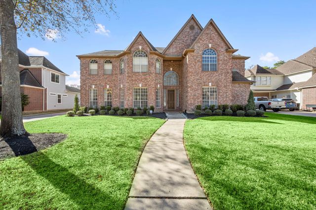 17107 Wunder Hill Dr — Memorial Northwest