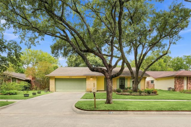 3814 Rolling Terrace Dr — Cypressdale