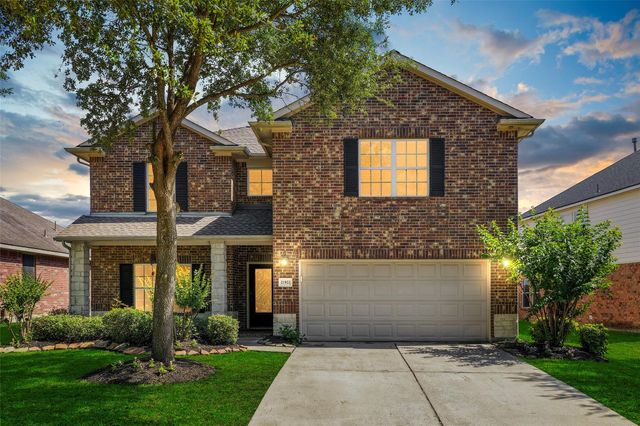 21922 Field Green Dr — Fairfield Village South