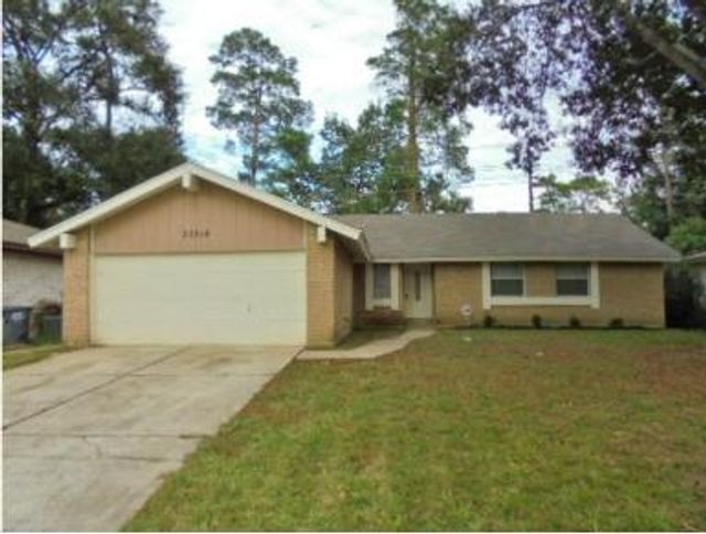 23514 Cimber Ln — Birnam Wood