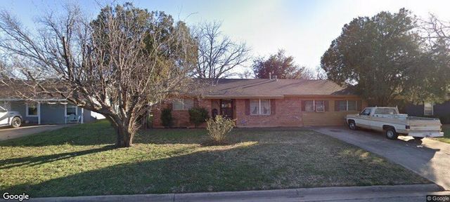 3925 Concord Dr — Richland Acres