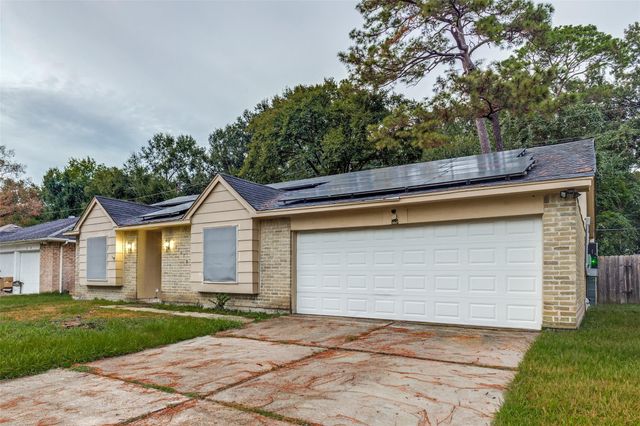 23618 Wintergate Dr — Birnam Wood