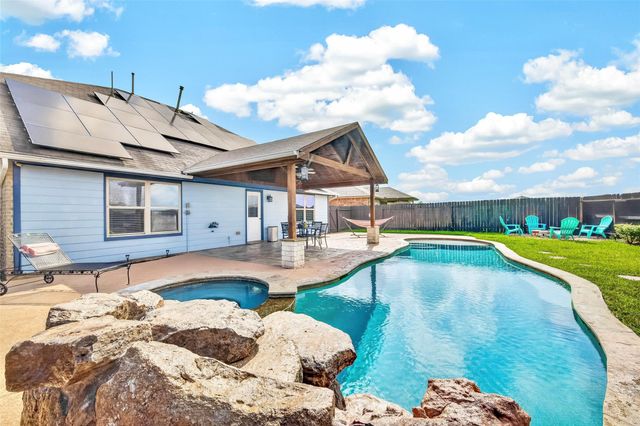 18203 Sonora Brook Ln — Mission Trace