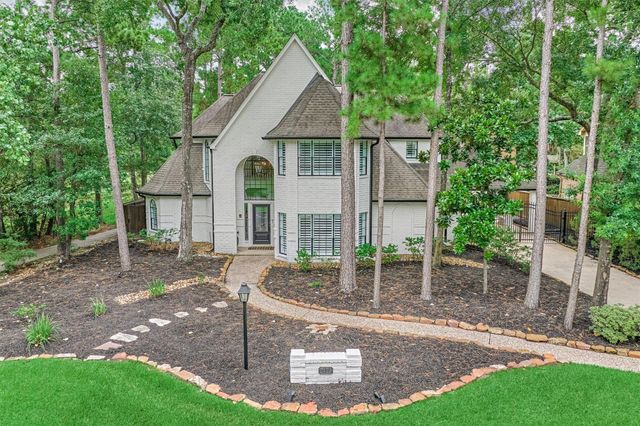 42 Golden Shadow Cir — The Woodlands Cochrans Crossing