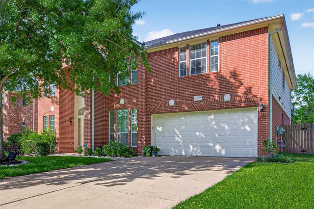 2022 Grand Willow Ln — Riverpark West