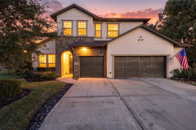 35 Gracenote Pl — Woodlands Creekside Park West Se