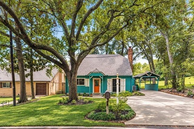 132 Paradise Vly — Panorama Village